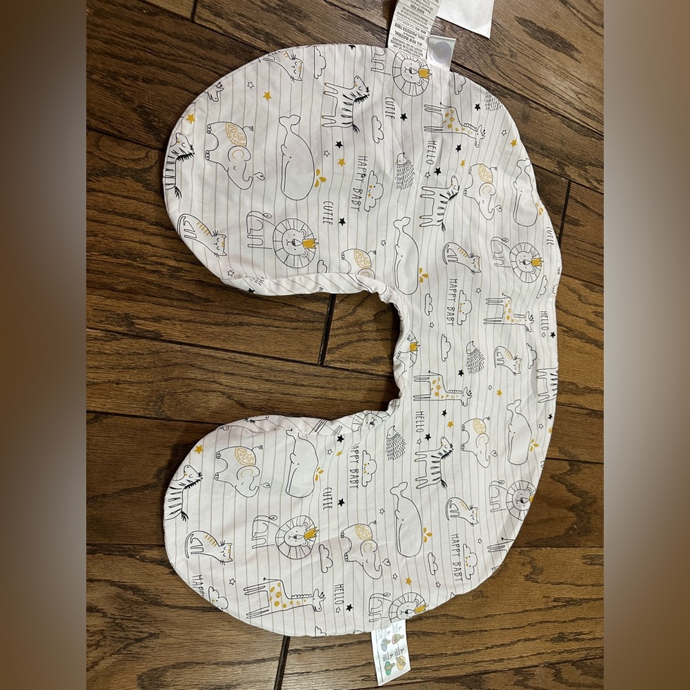 Boppy Nursing Pillow Cover Cute Animal Print Unisex